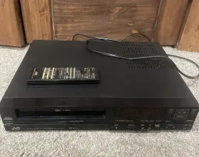 D440u Jvc Hr High 4-head Vrc Vhs Player With Remote D440u Jvc Hr High 4-head Vrc Vhs Player With Remote