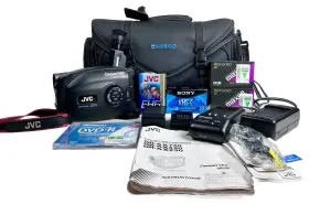 Gr-ax230 Jvc Vintage Compact Vhs Video Recorder W Bag And Accessories. Tested Gr-ax230 Jvc Vintage Compact Vhs Video Recorder W Bag And Accessories. Tested