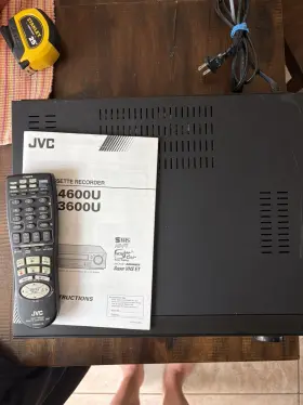 Hr-s4600u Jvc Hr-4600u With Remote And Owners Manual