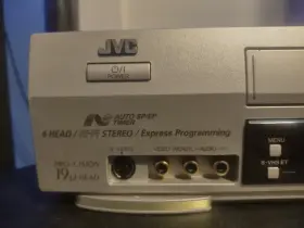 Hr-8007um Jvc Super Vhs Et Intelligent Svhs Player Recorder Deck 6 Head 19micron