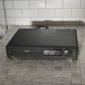 Jvc Hr-970u Hi-fi Stereo Video Cassette Recorder Hr-d840u For Repair Or Parts Only