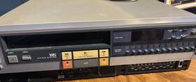 Jvc Hr-d130u Vintage Vcr 4 Head Video Cassette Recorder Vhs 1984 Tested/works