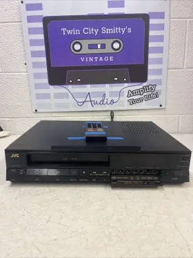 Hr-d217u Jvc Vintage Vcr - With Remote And Batteries Fully Tested Working