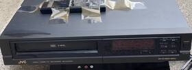 Jvc Hr-d4050u Vhs 4 Head Vcr Tape Jammed For Parts Repair