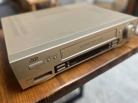 Jvc Hr-dd857ms Vhs Hi-fi Vcr - Works Great