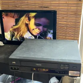 Hr-dx42u Jvc Vcr S Vhs Player 4 Head Black W Manual - Tested Works Read Descr