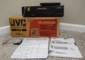 Hr-j4005um Jvc Working Vcr With Original Box Manual Remote And Antenna Vintage