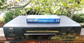 Jvc Hr-j57ms 4 Head French Secam Playback Hr-j457ms Vcr Color System And One New Vhs Tape