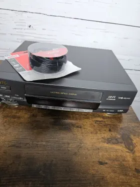 Hr-j62ou Jvc Vcr With Rca Cords
