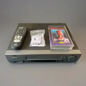 Hr-j657ms Jvc Multi-system Hi-fi Stereo Vcr With Remote Converter And Bonus Pal Vhs Hr-j657ms Jvc Multi-system Hi-fi Stereo Vcr With Remote Converter And Bonus Pal Vhs