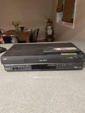 Jvc Hr-s3902s Hr-s3902u Super-vhs -et Vcr With Remote And Rca To Hdmi Adapter
