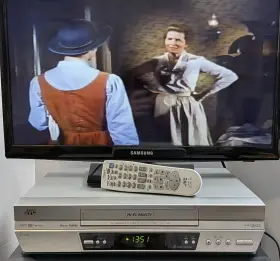 Hr-v610ag Jvc Vcr S-vhs 6 Head - Pal Mesecam Ntsc With Remote Working