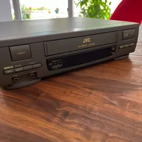 Hr-vp54u Jvc 4 Head Hi-spec Drive Vhs Vcr Powers Up For Parts Read Hr-vp54u Jvc 4 Head Hi-spec Drive Vhs Vcr Powers Up For Parts Read