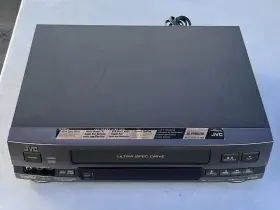 Hr-vp627u Jvc Ultra Vhs Vcr Plus 4head Fully Functional - No Remote