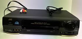 Jvc Hr-vp675u Vcr Video Cassette Tape Player/recorder 4 Head Omni No Remote