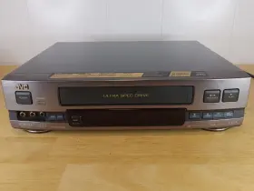 Hr-vp75u Jvc 4 Head Black Ulta Spec Drive Vcr Player Tested / Working