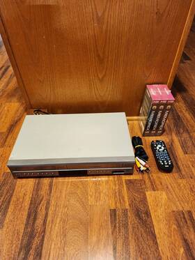 Jvc Hr-xvc39 Hr-xvc39su Vcr Dvd Hdmi Combo With Remote And 3 New Blank Vhs Tapes Tested