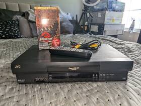 Jvc Hrs2901 Hr-s2901u With Remote 4-head Hifi - Tested Includes Video Cable Jurassic Park