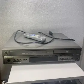 Sr-mv40 Jvc Professional Series Dvd/s-vhs Recorder For Parts Powers On Sr-mv40 Jvc Professional Series Dvd/s-vhs Recorder For Parts Powers On