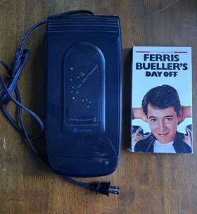 Kinyo 707681 Vintage Vhs Video Cassette Rewinder Works Ferris Buellers Day Off Movie