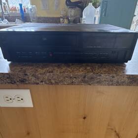 Logik Lva-3201 Vhs Video Cassette Player Digital Tuner Channel Cable Capable