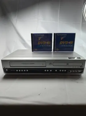 Cmwr20v6 Magnavox 2007 Vcr / Dvd-rw Dvd-r Combo Player Untested Sold For Parts