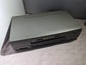 Cra633at21 Magnavox Philips Vcr Video Cassette Recorder - Parts/repair