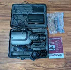 Cvk321av01 Magnavox With Accessories And Case For Home Movies Vhs Tapes