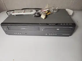 Dv220mw8 Magnavox Dvd Vcp Combo Unit 4 Head Vhs Player With Remote Fully Tested