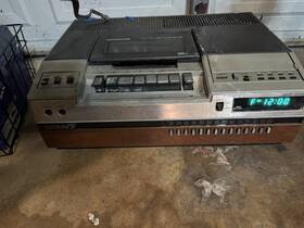 Magnavox Vj8225bro1 Rare Vintage Top Loading Vhs/vcr Model For Parts Only