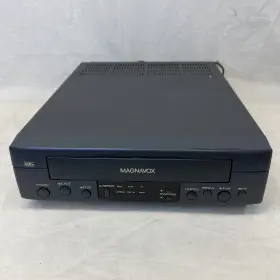 Vp9305at Magnavox Video Cassette Recorder Vcr Vhs Player - Tested