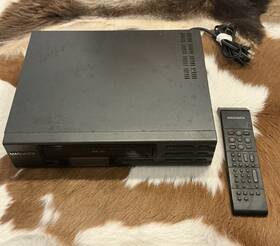 Magnavox Vr1841at01 Vcr Vhs Player With Remote Japan