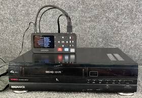 Magnavox Vr2050at01 Digital Vhs Hi-fi Vcr Video Cassette Recorder/player 120v