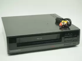 Vr3210at01 Magnavox Vhs Vcr Player No Remote Works Great Free Shipping