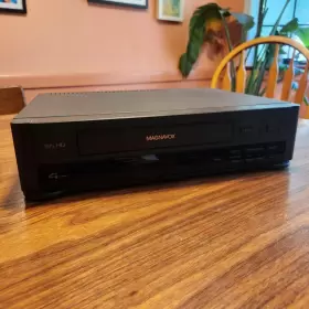 Vr3440 Magnavox 4 Head Vcr Vhs Video Cassette Player Model Tested No Remote