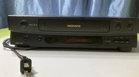Magnavox Vr3560at01 Vintage Vhs Hq Hi-fi Vcr Video Cassette Recorder Parts Only