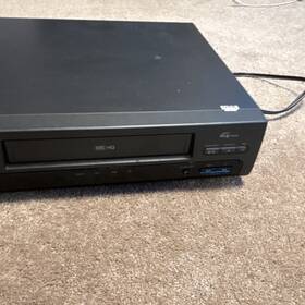 Magnavox Vr6820at07 4-head Vhs Hq Vcr Video Cassette Player Mpn
