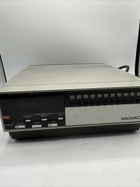 Vr8356bk01 Magnavox Vr8367bk01 Tuner Matches Video Recorder Vintage 1982
