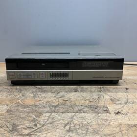Magnavox Vr8416sl01 R8416sl01 Vcr Playervideo Cassette Recorder - No Remote