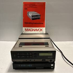 Magnavox Vr8457sl01 Portable Operated 4 Head Vhs Vcr Model Parts Only Read