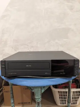 Vr9060at01 Magnavox 4 Head Hi-fi Vcr Parts Only No Remote