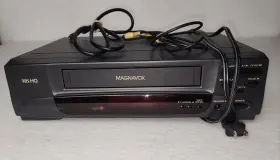 Vr9320at22 Magnavox Vcr Video Cassette Recorder Composite Antenna Cables Tested