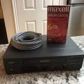 Vr9340at23 Magnavox Vhs Hq Player Video Cassette Recorder With Cable Blank Tape No Remote