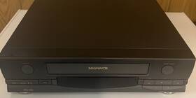 Magnavox Vr9361 Vcr Vhs Player Recorder -for Parts Or Repair- Eats Tapes As/is