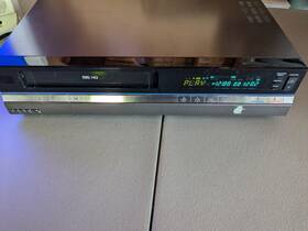 Magnavox Vr9530at01 Video Cassette Recorder Vcr Vhs Tape Player And