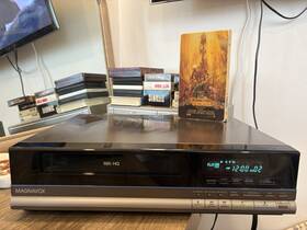 Magnavox Vr9601at01 From 1987 Vhs Video Cassette Player Recorder Hq Vcr Works