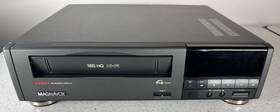Magnavox Vr9602at02 Vhs Cassette Player 110v/12v Model No Remote Parts Only