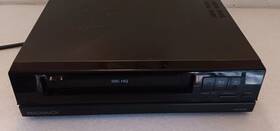 Magnavox Vr9710at01 Vhs Player Black Vintage For Parts Only