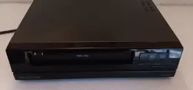 Vr9710at01 Magnavox Vhs Player Black Vintage For Parts Only