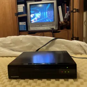 Vr9860at01 Magnavox Vintage 1989 Vhs Vcr Tape Player - Works No Remote Vr9860at01 Magnavox Vintage 1989 Vhs Vcr Tape Player - Works No Remote